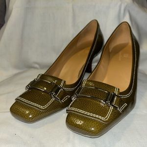 Y2K Cole Haan Patent Leather Kitten heels 9B